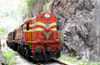 Alert station master of Padil averts major train mishap